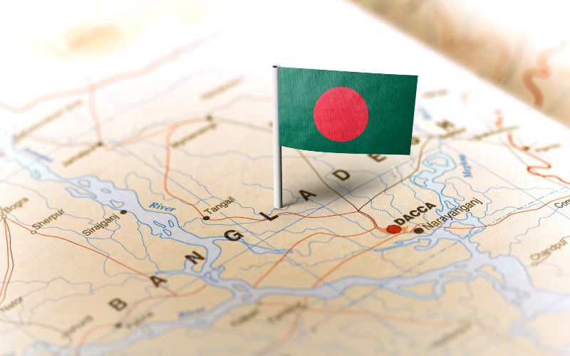 Bangladesz na mapie i jego flaga