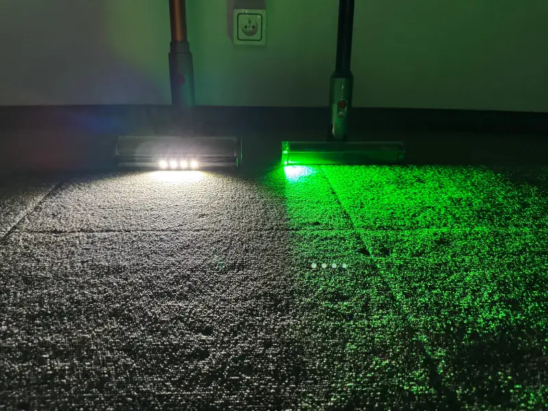 Podświetlenie elektroszczotki. Laresar vs Dyson