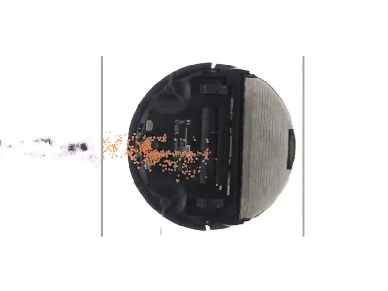 Robot sprzątający podczas mycia podłogi