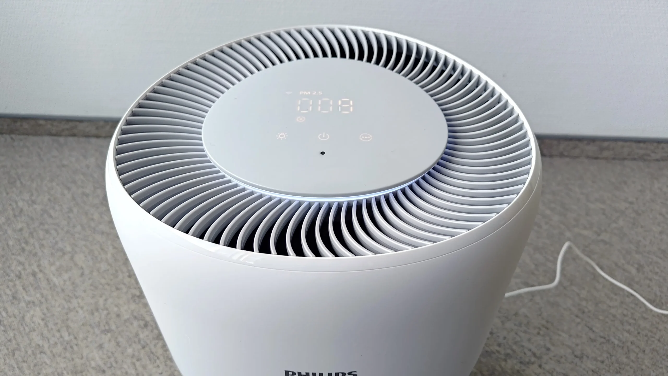 Niebieskie podświetlenie w Philips AC2220/10