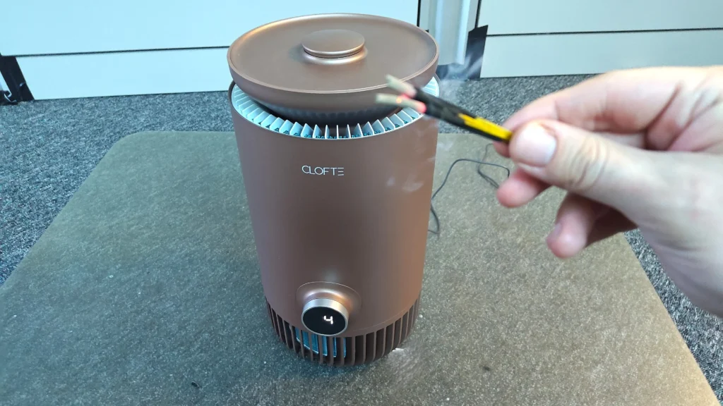Test oczyszczania nawilżacza z filtrem HEPA Clofte Duo 400. Źródło: materiały własne Ranking-Oczyszczaczy.pl