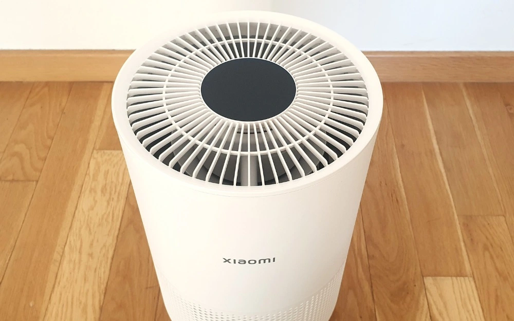 Xiaomi Smart Air Purifier 4 Compact widok od góry 