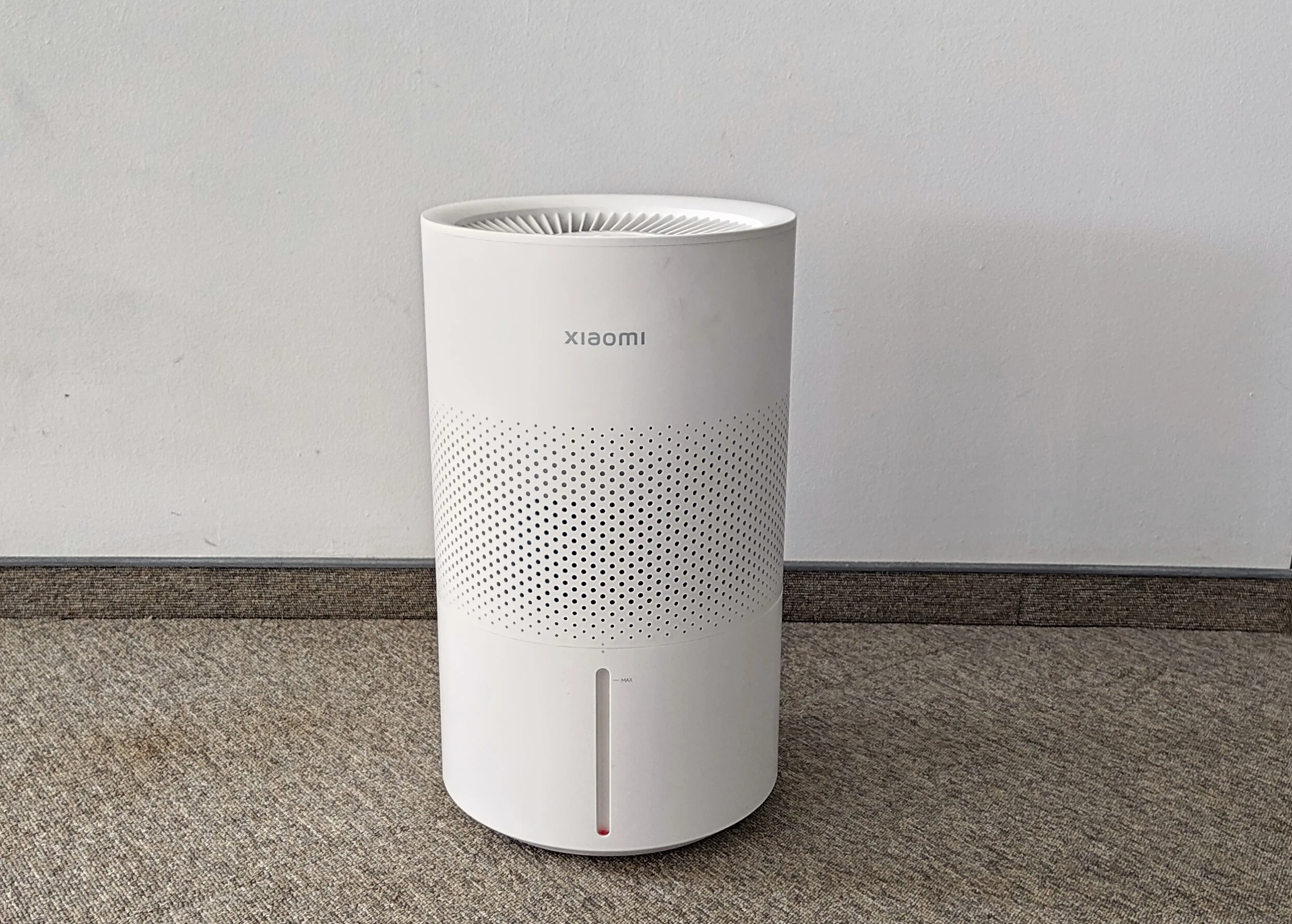 Xiaomi Smart Evaporative Humidifier z przodu w naszym biurze